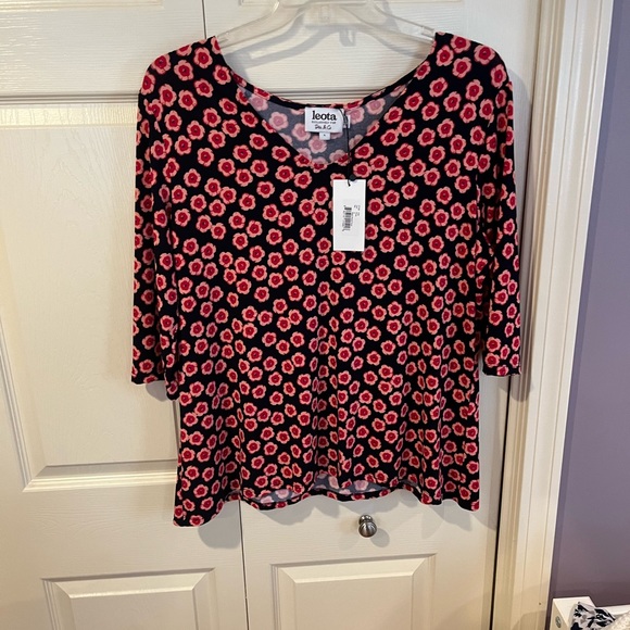 Leota Tops - NWT Leota 1X blouse